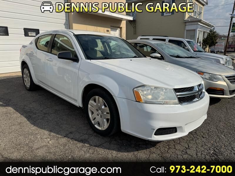 2013 DODGE Avenger