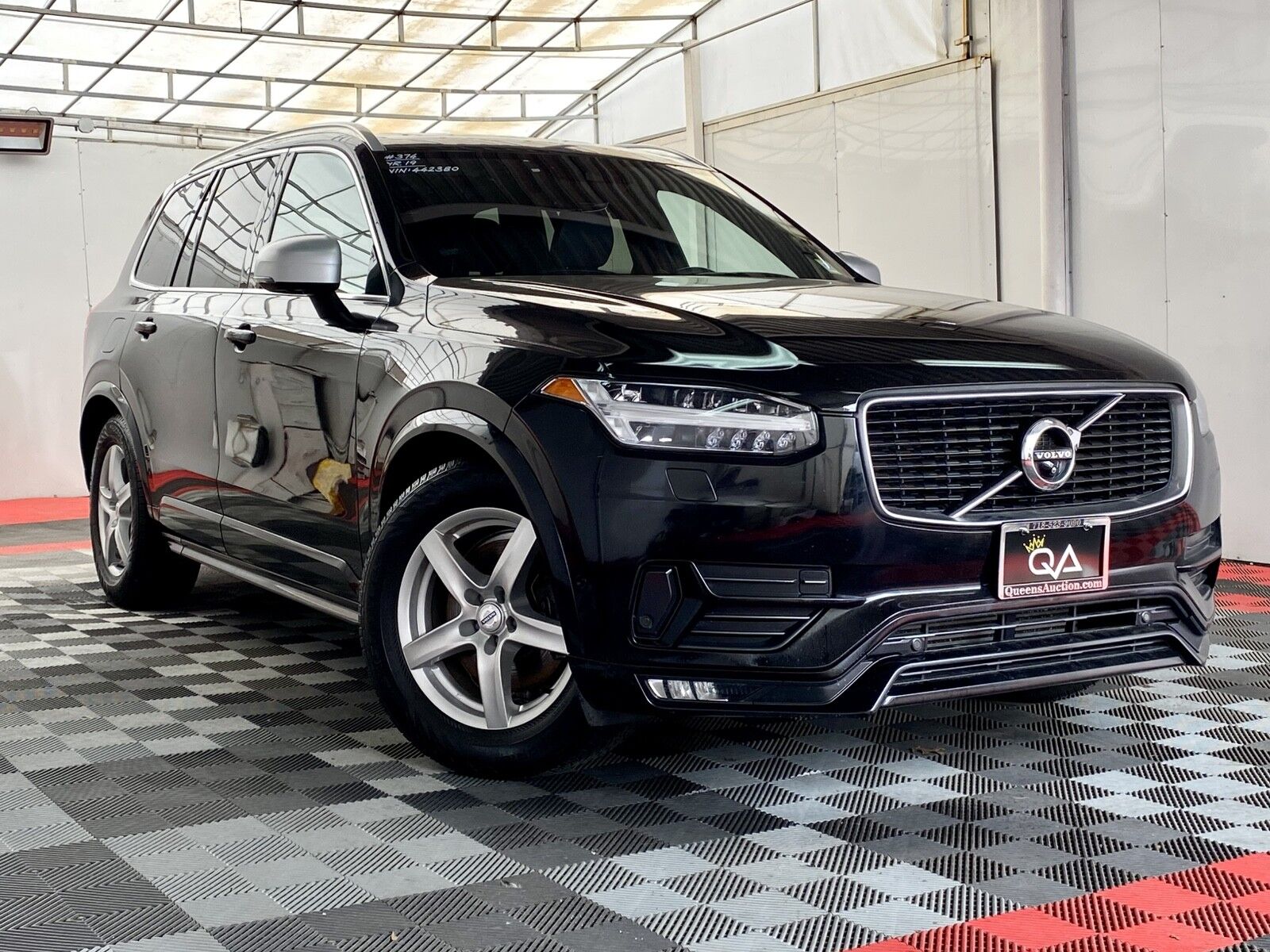 2019 VOLVO XC90