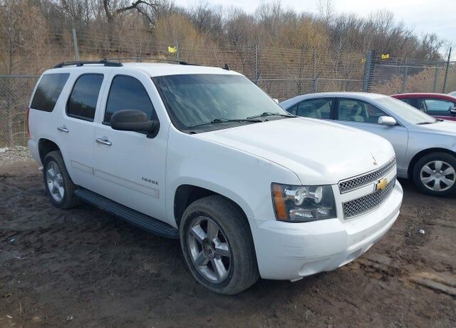 2013 CHEVROLET Tahoe