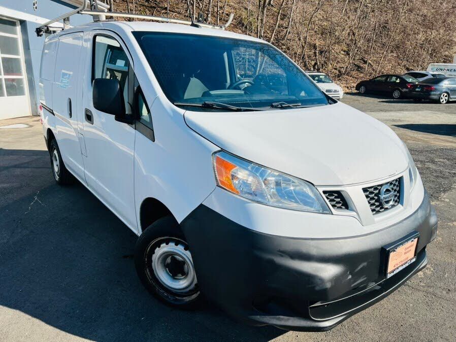2015 NISSAN NV200