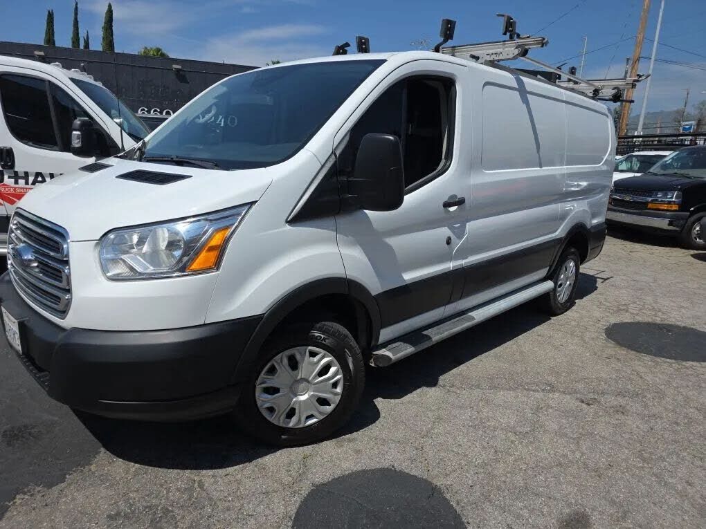 2019 FORD Transit