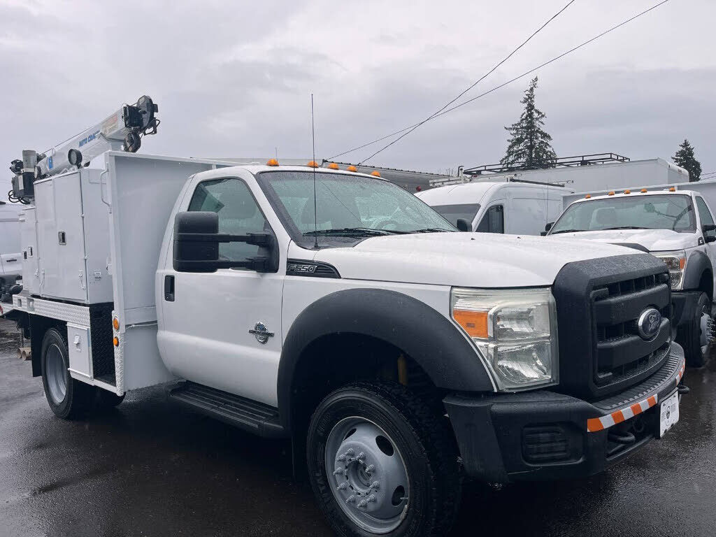 2012 FORD F-550