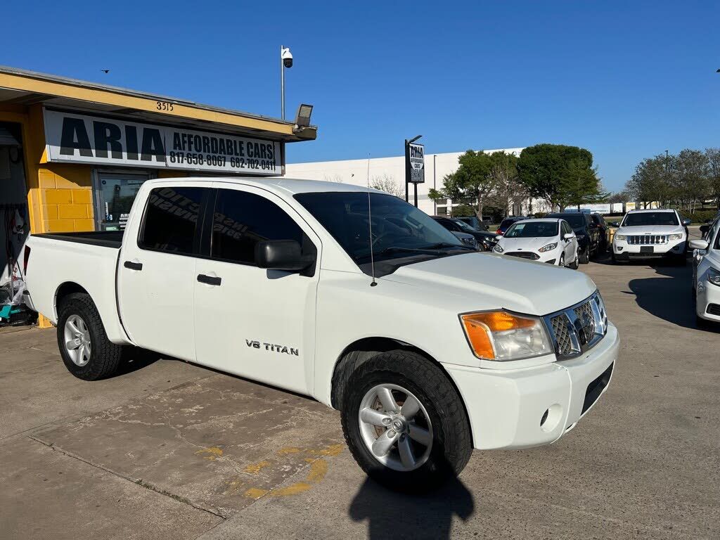 2014 NISSAN Titan