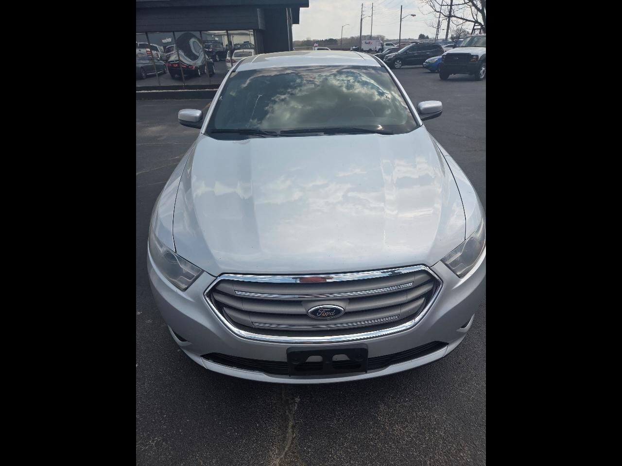 2014 FORD Taurus