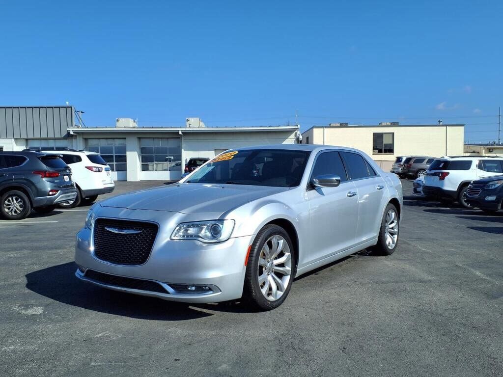 2020 CHRYSLER 300