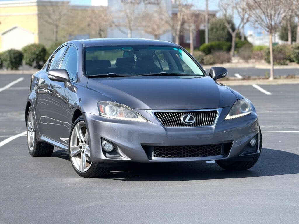 2013 LEXUS IS