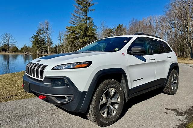 2018 JEEP Cherokee