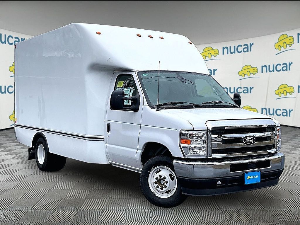 2026 FORD E-350