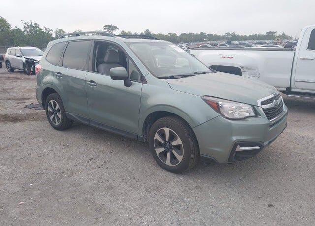 2018 SUBARU Forester