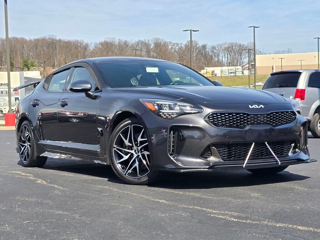 2022 KIA Stinger