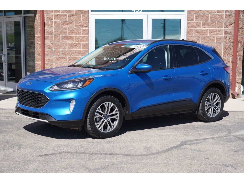 2021 FORD Escape
