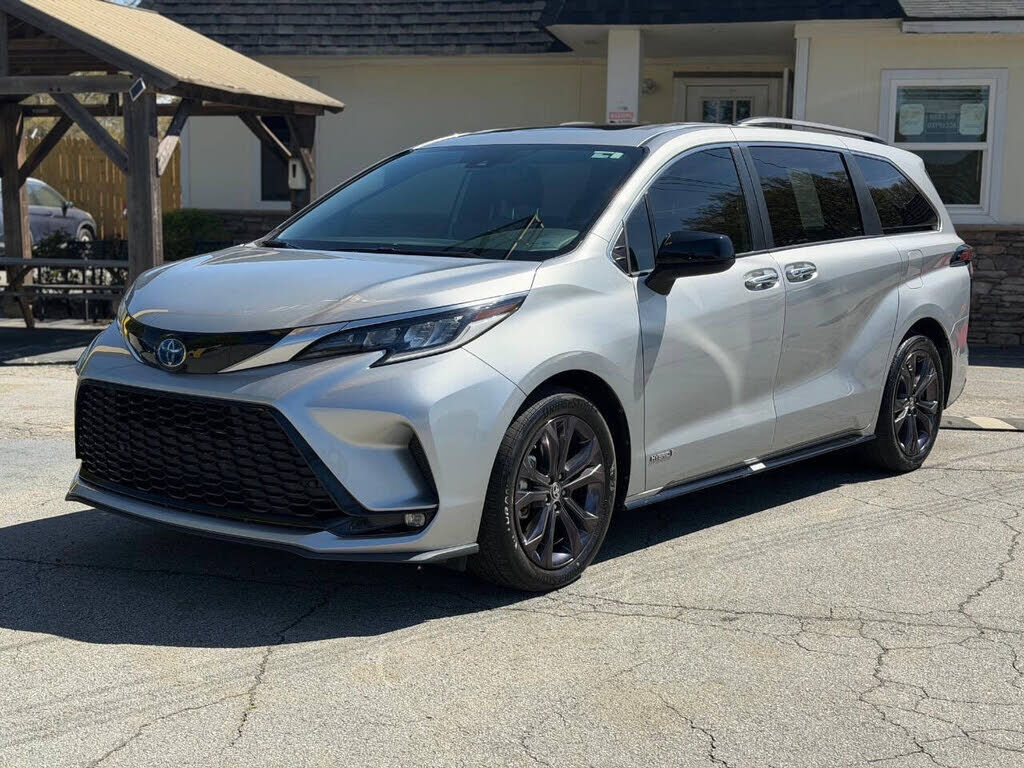 2021 TOYOTA Sienna