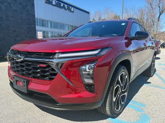 2024 CHEVROLET Trax