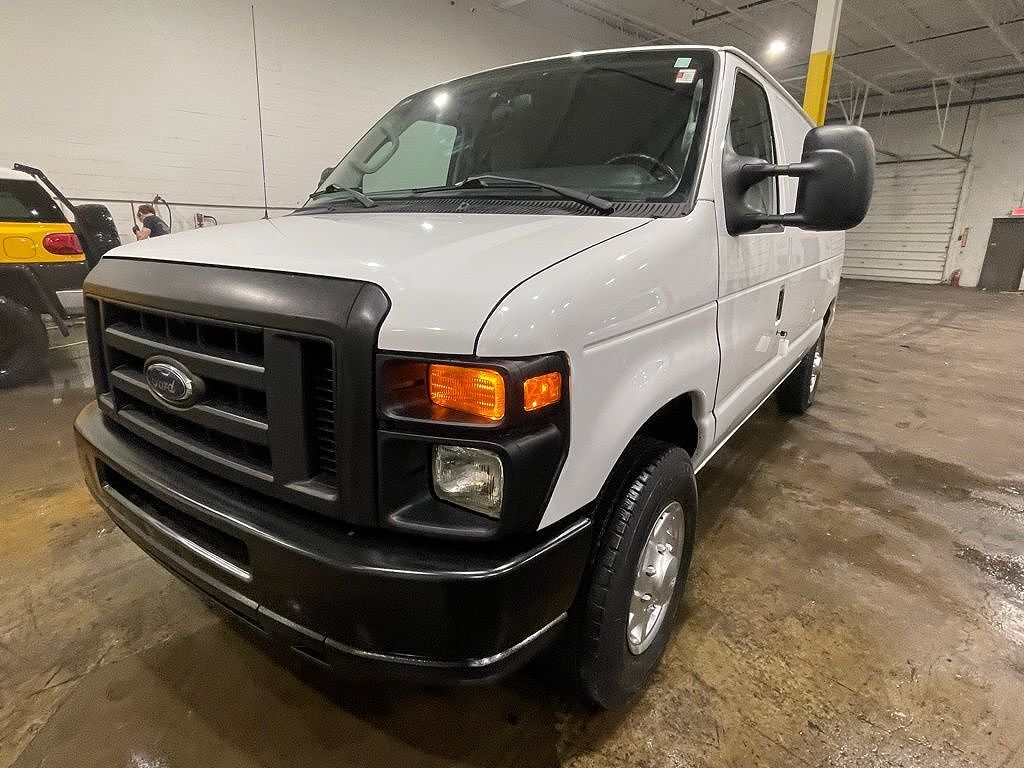 2010 FORD E-250