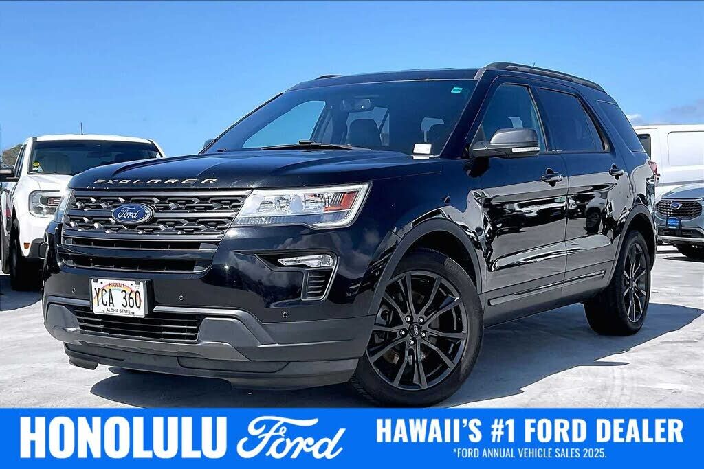 2018 FORD Explorer
