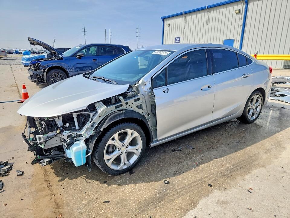 2018 CHEVROLET Cruze