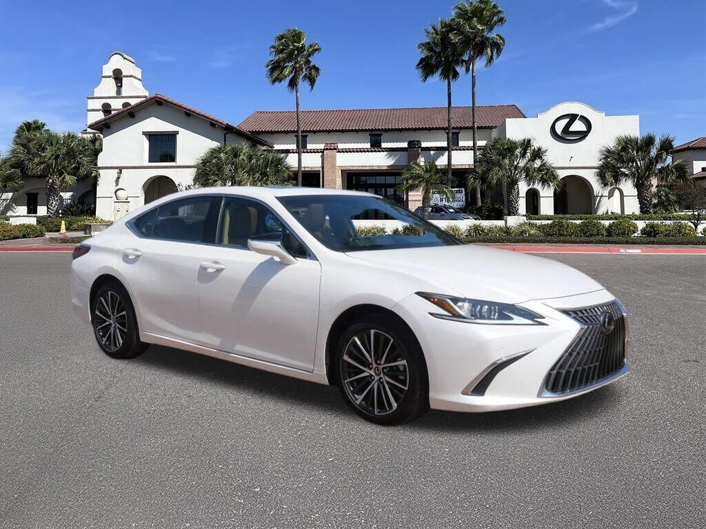 2023 LEXUS ES