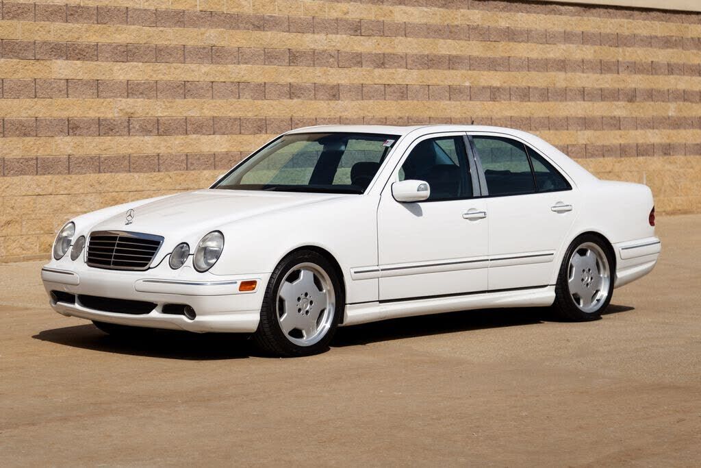 2000 MERCEDES-BENZ E-Class