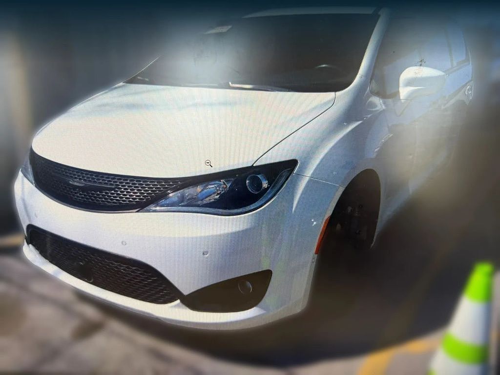 2019 CHRYSLER Pacifica