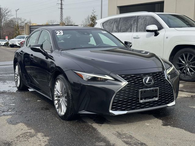 2023 LEXUS IS