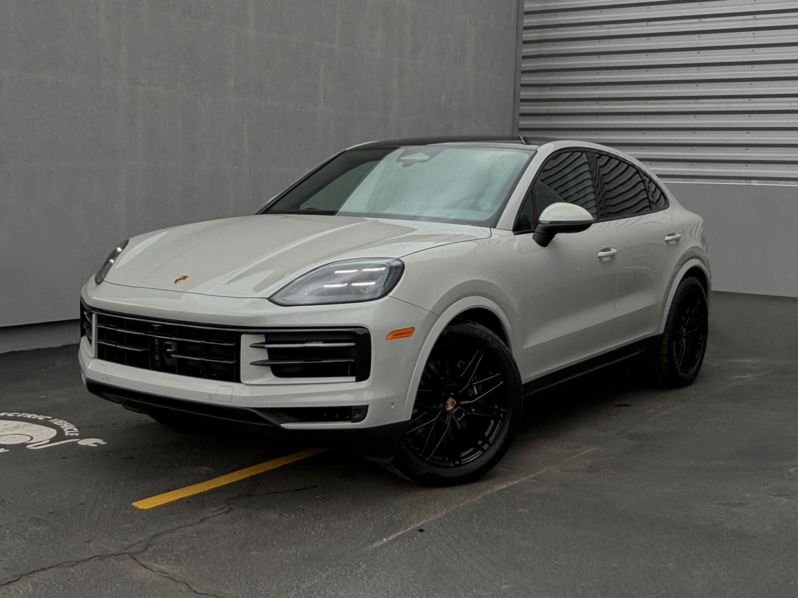 2026 PORSCHE Cayenne