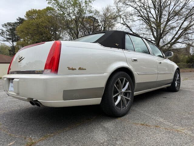 2011 CADILLAC DTS
