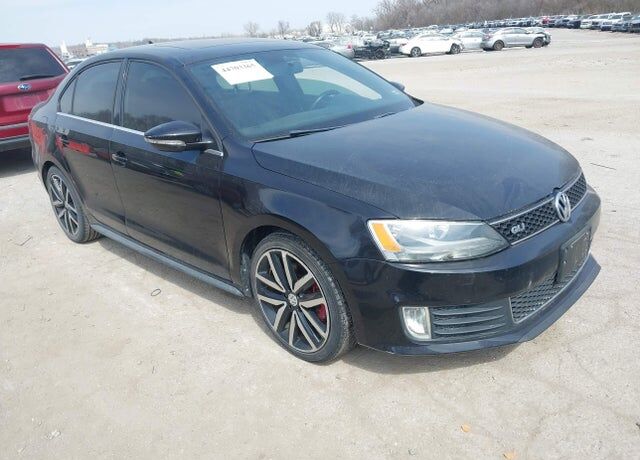 2013 VOLKSWAGEN Jetta