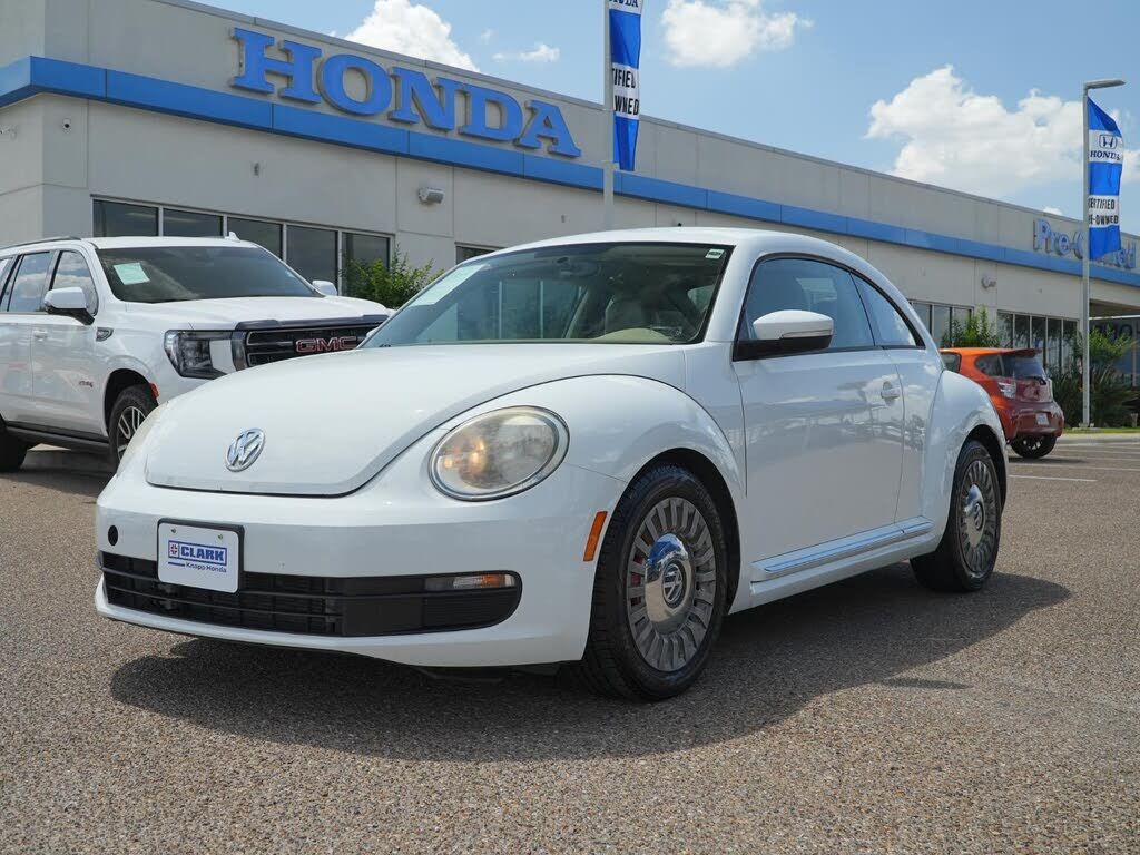 2015 VOLKSWAGEN Beetle