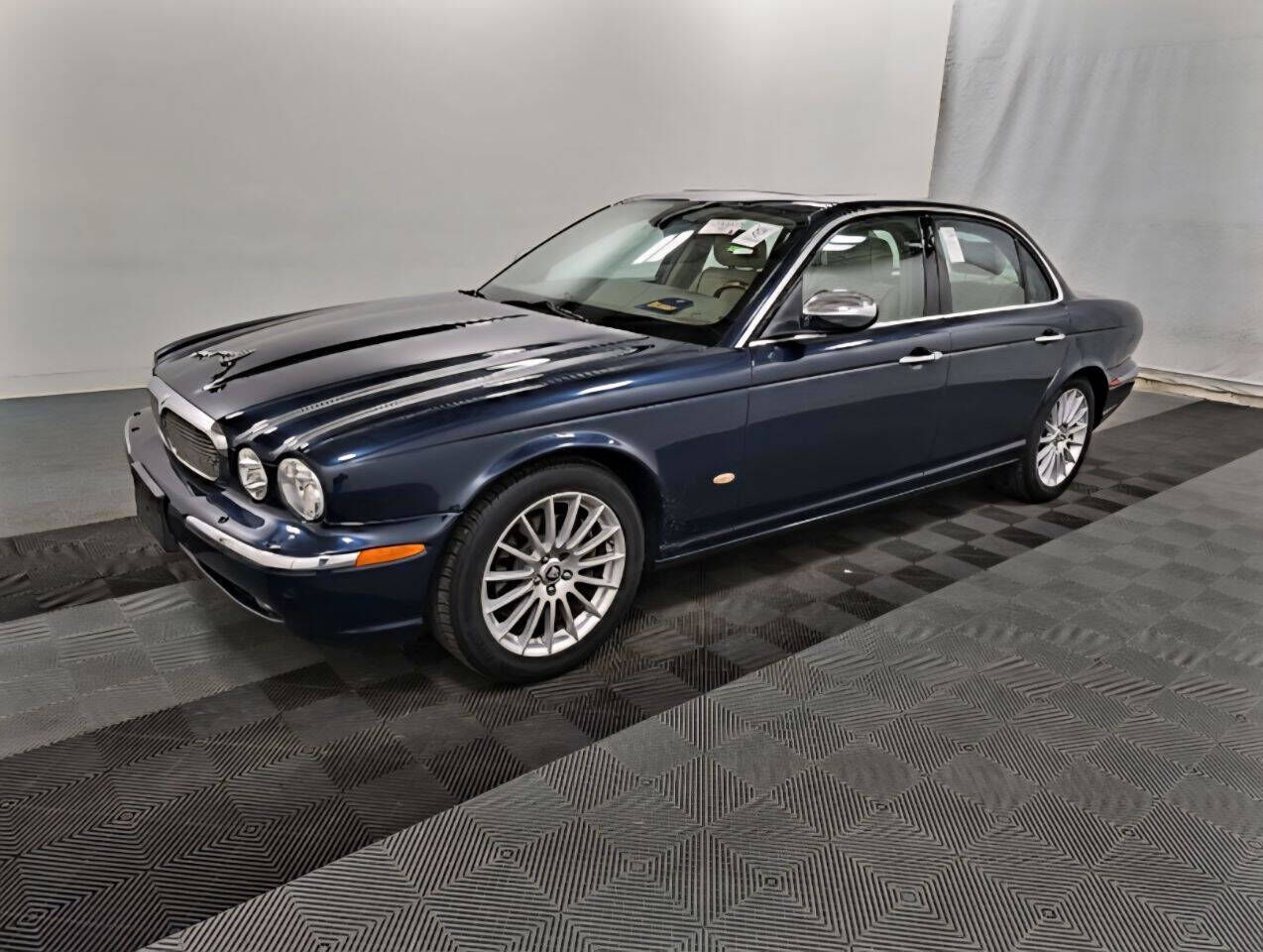 2007 JAGUAR XJ