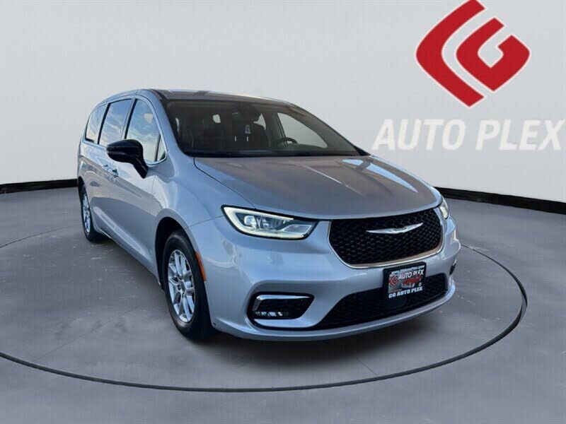2024 CHRYSLER Pacifica