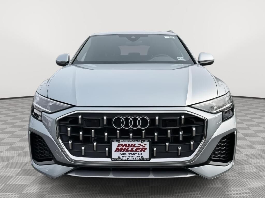 2025 Audi Q8