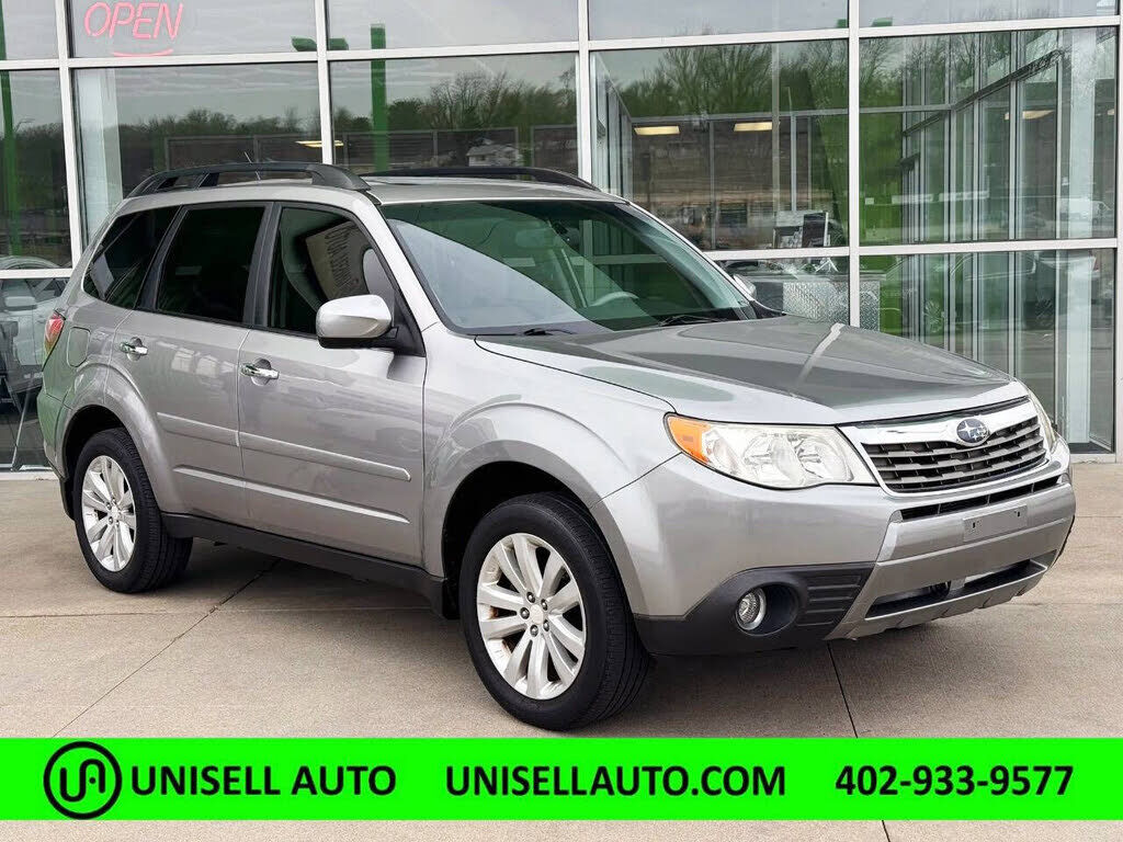 2011 SUBARU Forester