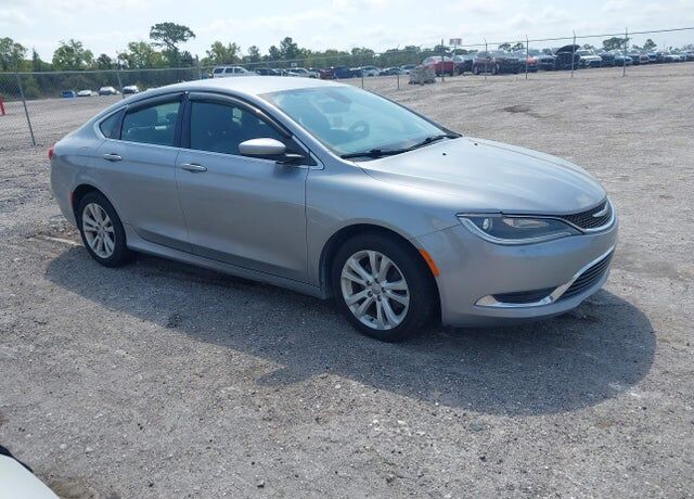 2016 CHRYSLER 200