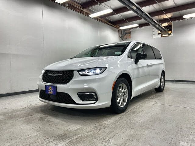 2024 CHRYSLER Pacifica