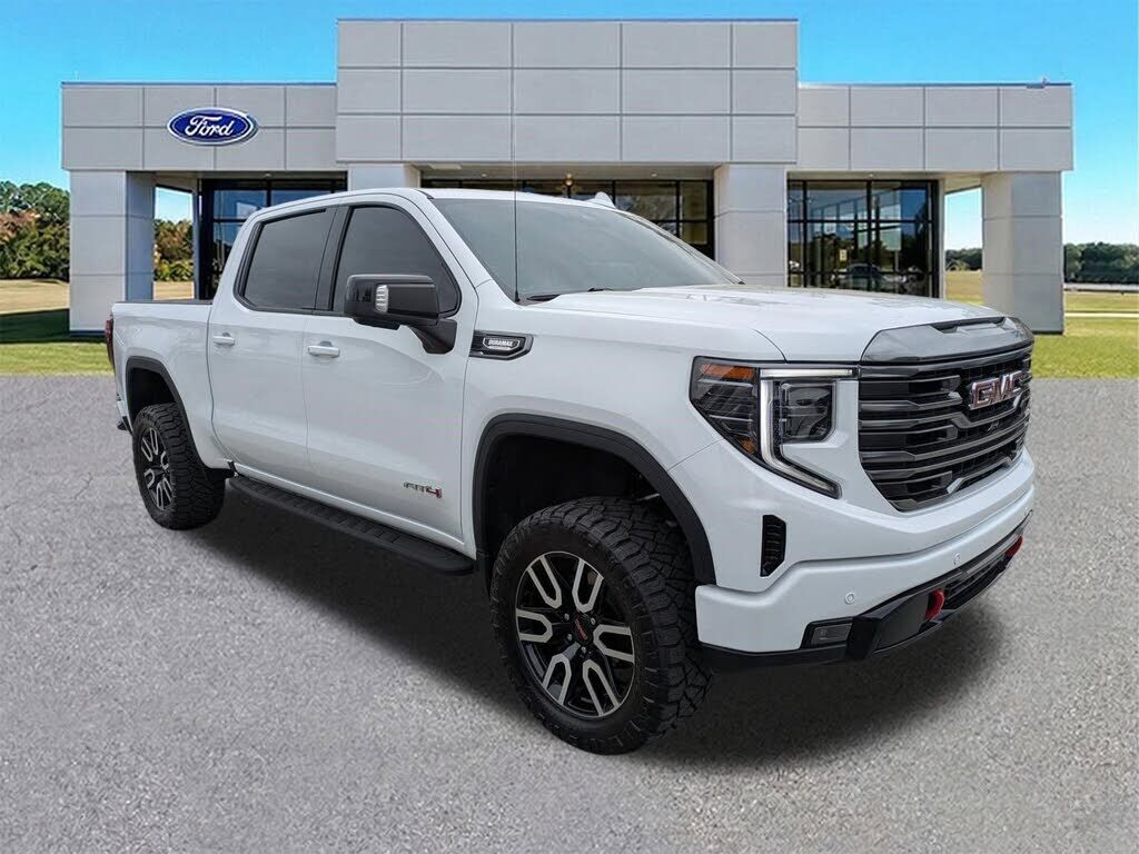 2024 GMC Sierra