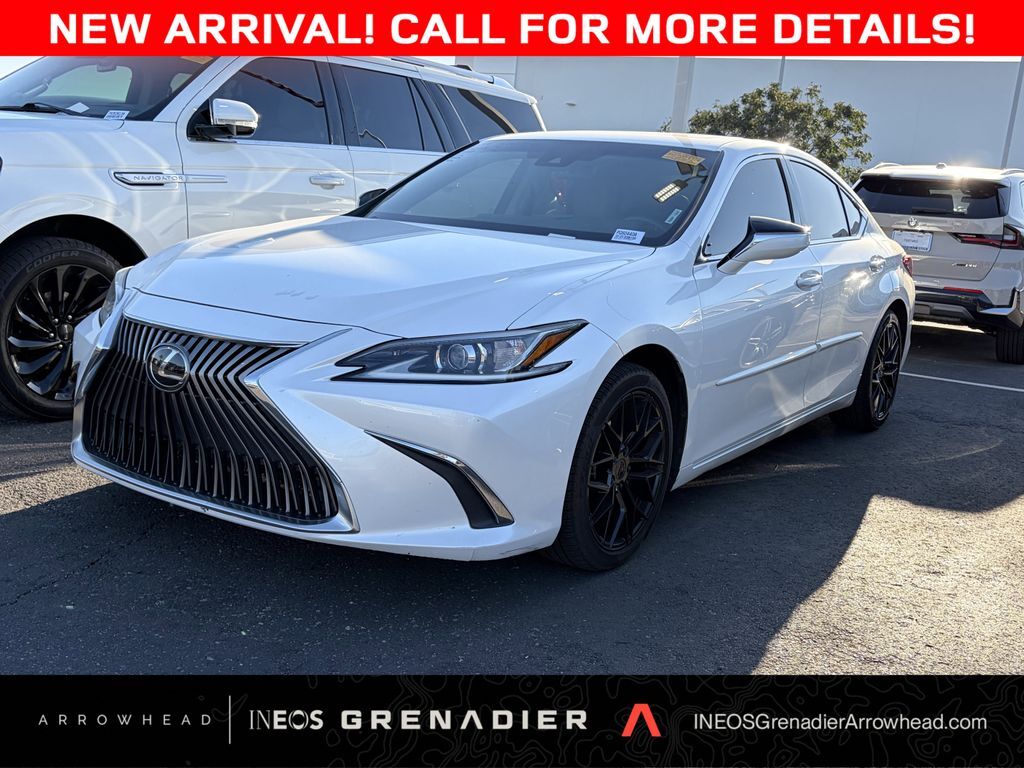 2021 LEXUS ES