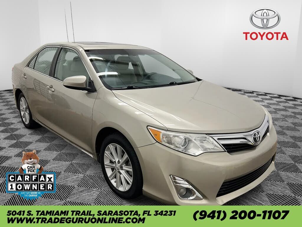2014 TOYOTA Camry