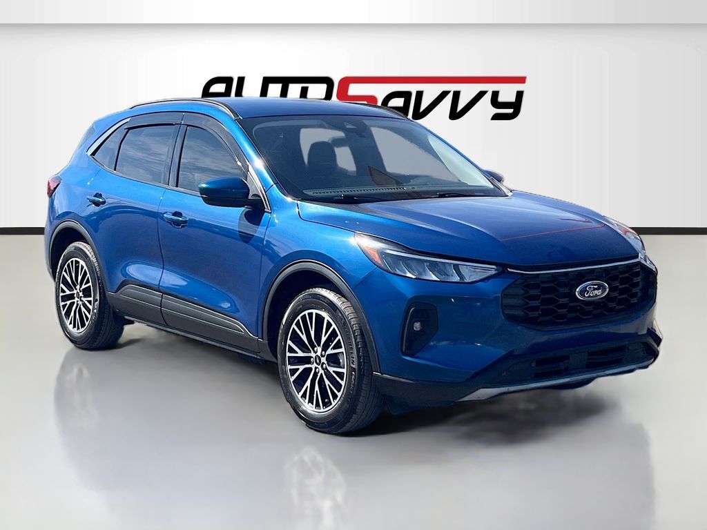 2023 FORD Escape