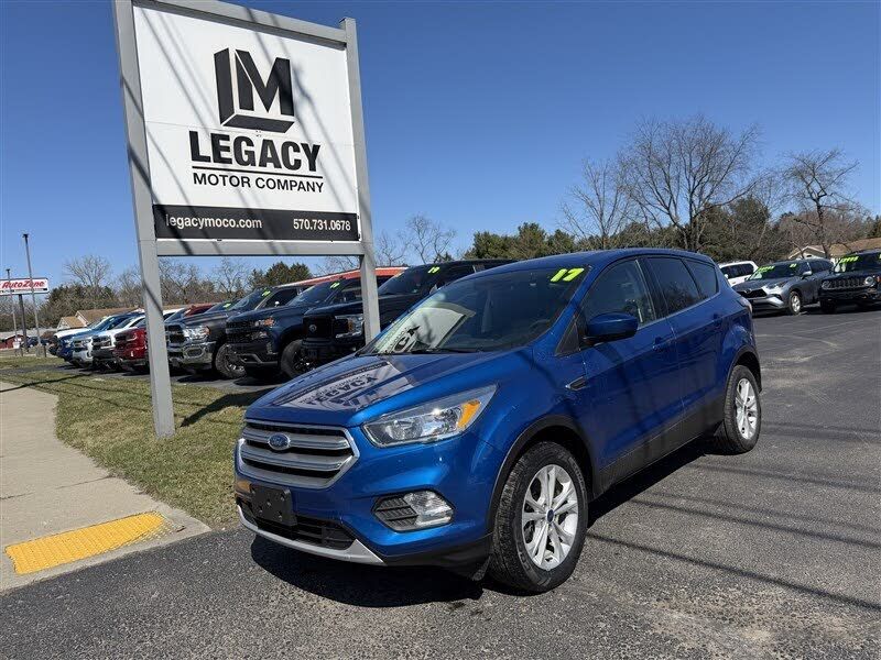 2017 FORD Escape