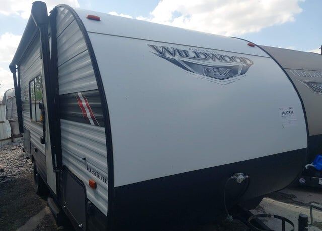 2021 FOREST RIVER Wildwood towables