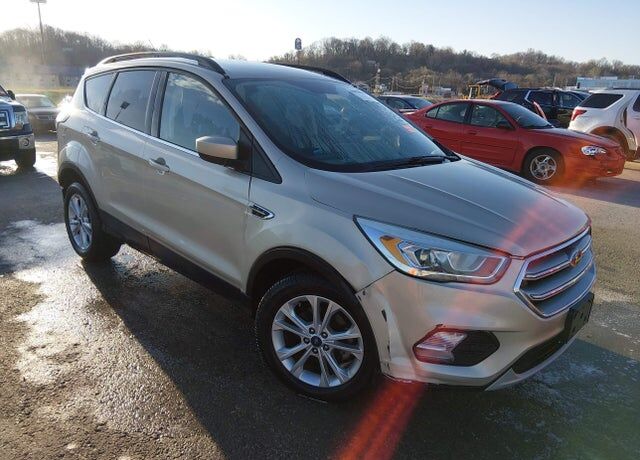 2017 FORD Escape
