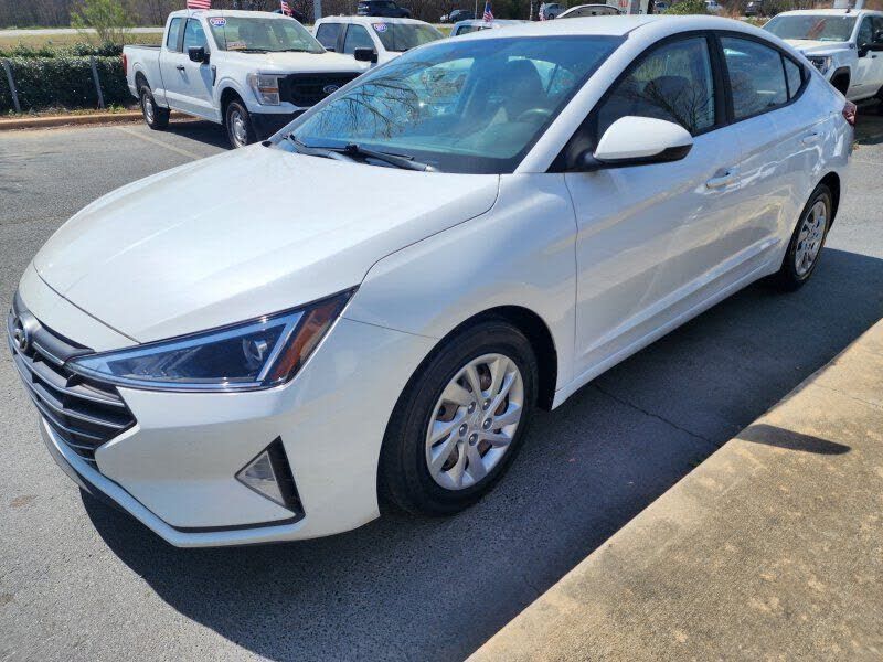 2019 HYUNDAI Elantra