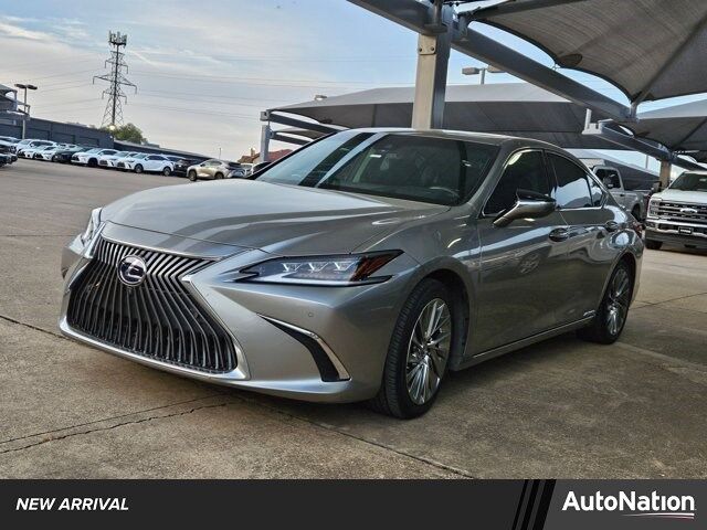 2021 LEXUS ES