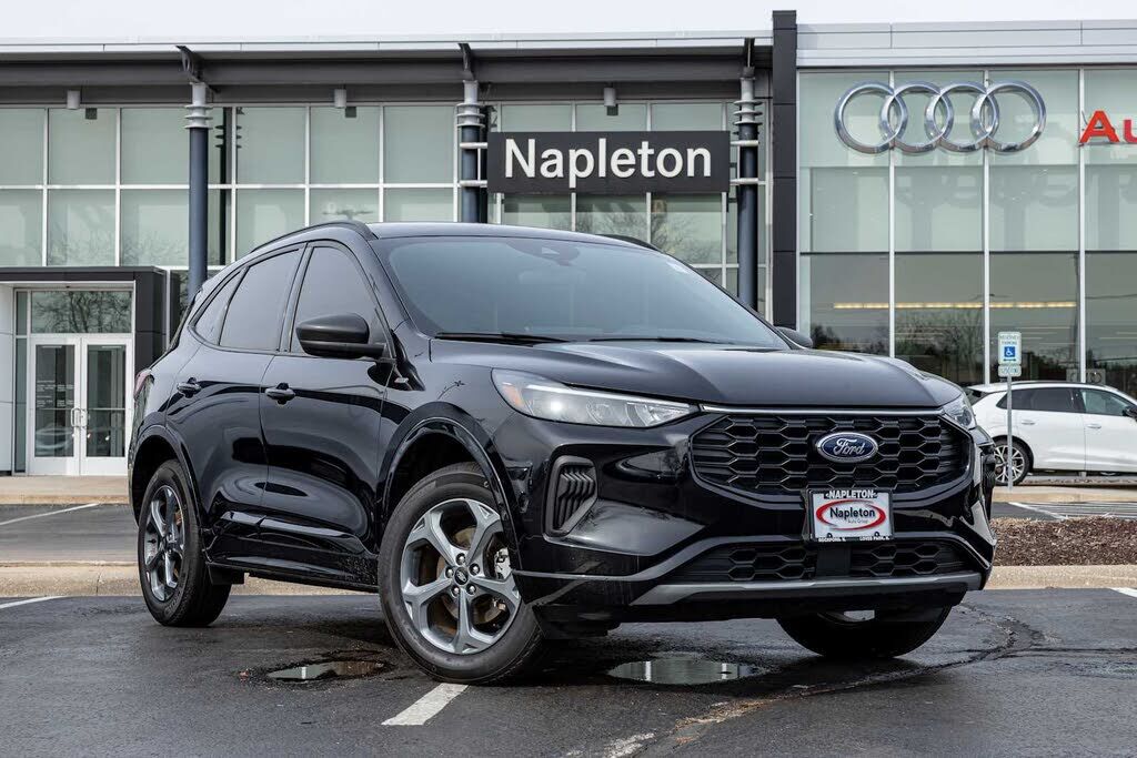2024 FORD Escape