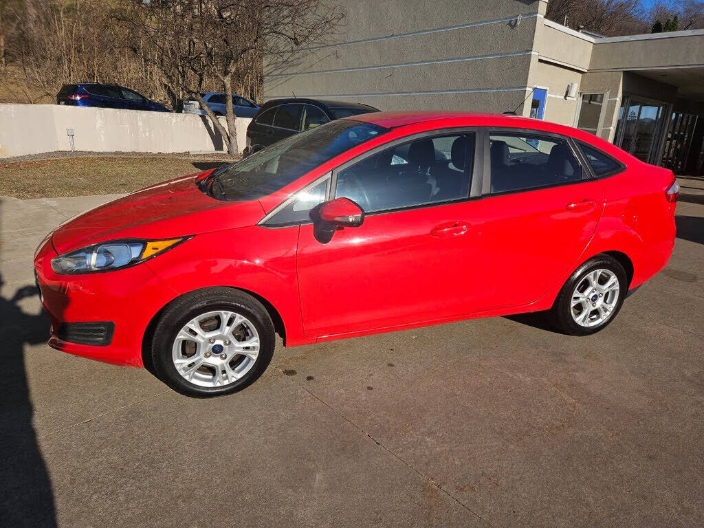 2015 FORD Fiesta