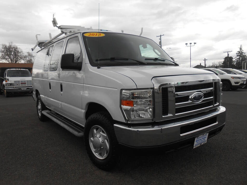 2013 FORD E-250