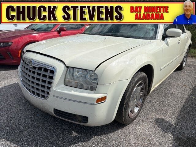 2005 CHRYSLER 300