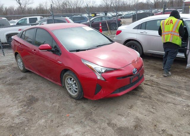 2016 TOYOTA PRIUS