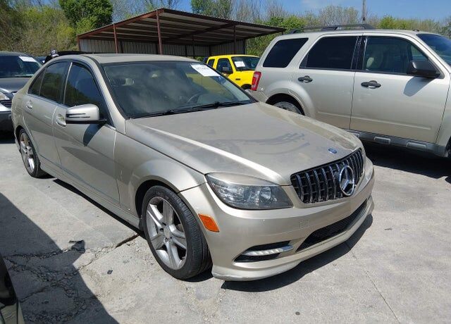 2011 MERCEDES-BENZ C-Class