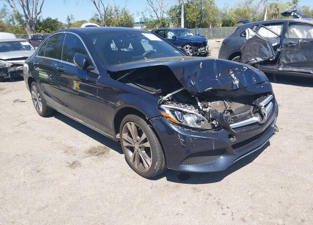 2016 MERCEDES-BENZ C-Class
